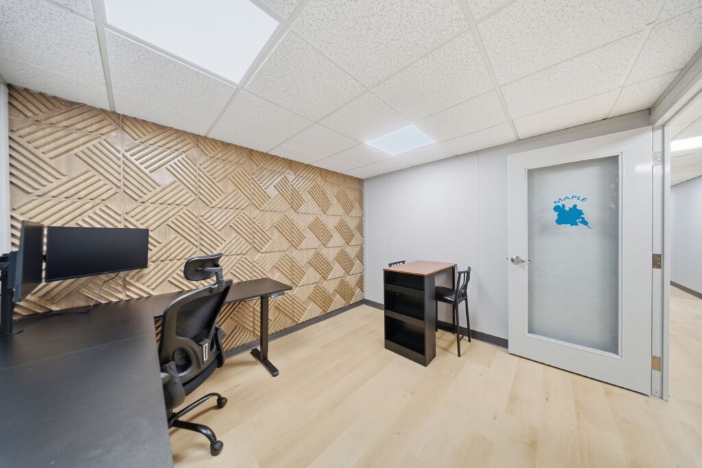 Bright private office rental in Parry Sound