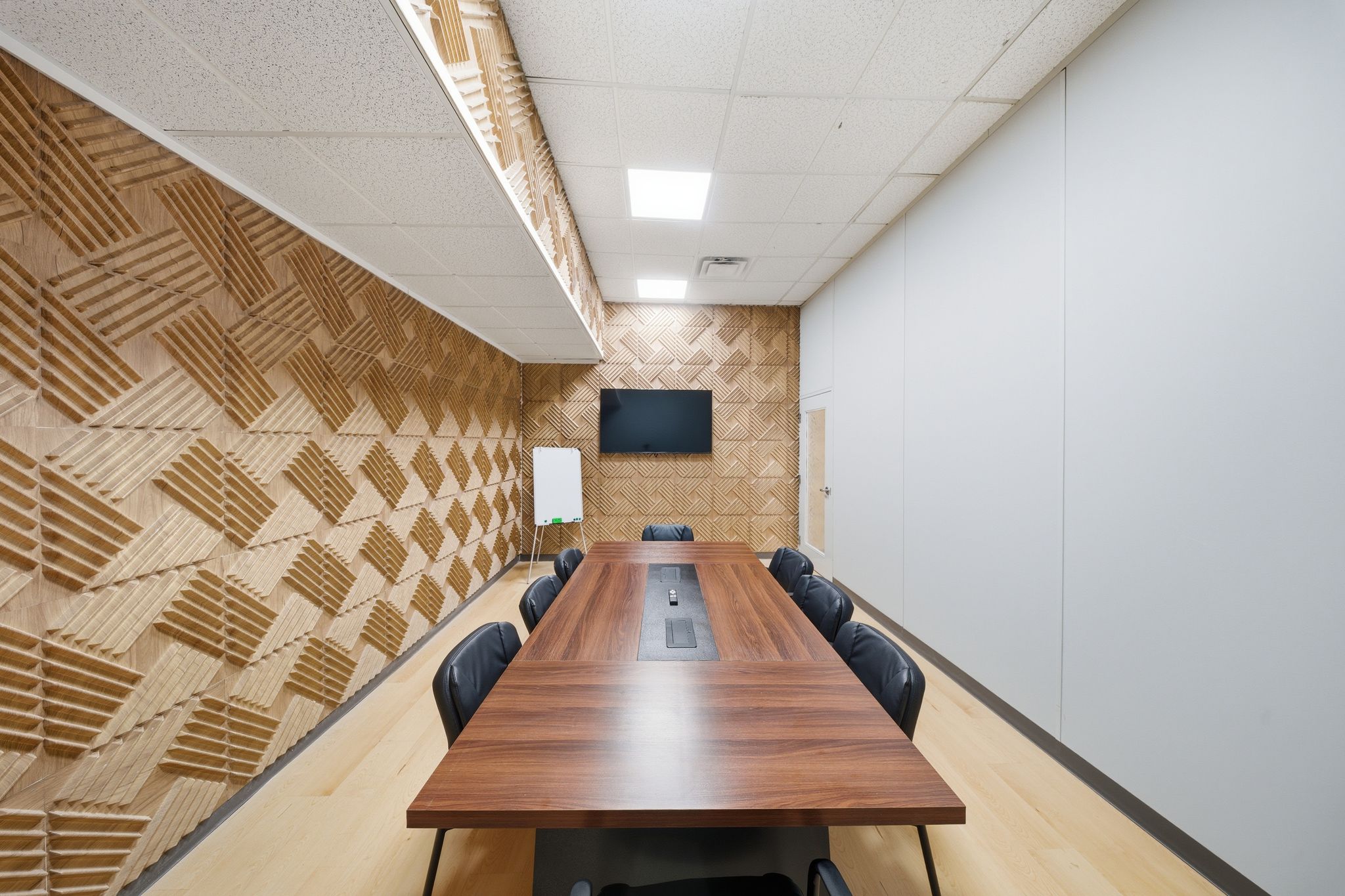 Boardroom amenities for meetings in Parry Sound